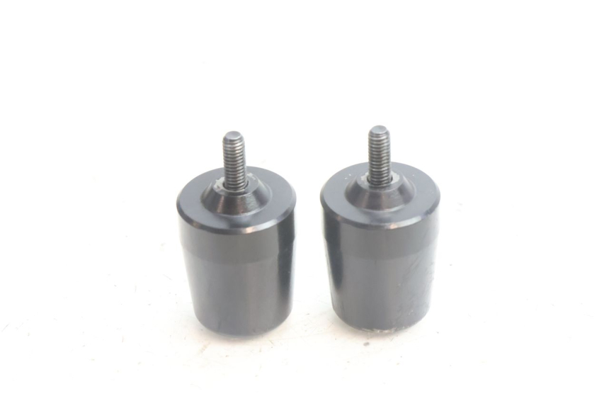 photo de EXTREMOS MANILLAR YAMAHA FZ8 800 (2010 - 2016) - Primer plano técnico