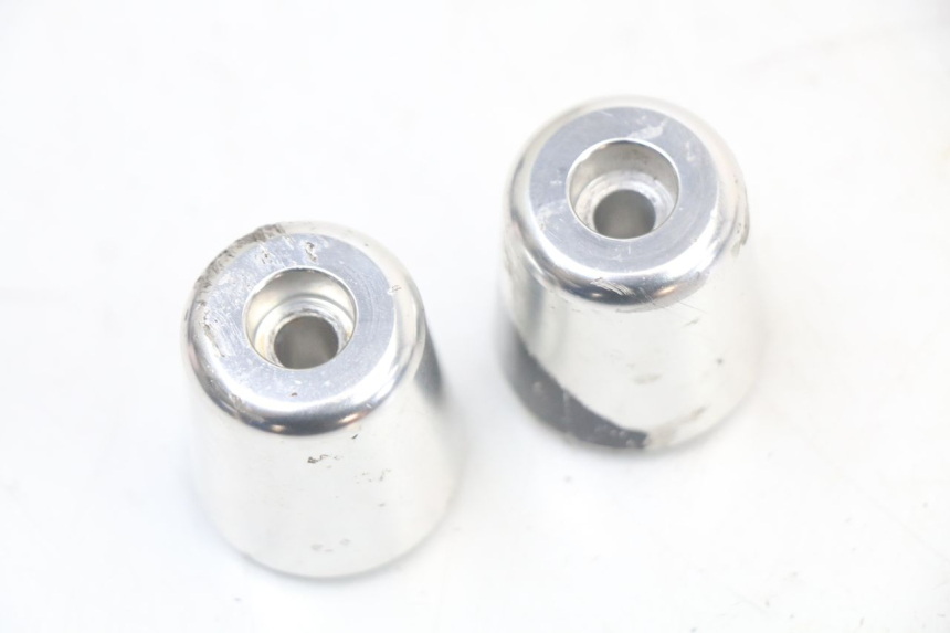 photo de EXTREMOS MANILLAR SUZUKI GSR 750 (2011 - 2017) - Detalle de la pieza