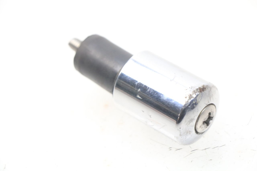 photo de EXTREMOS MANILLAR SYM JOYMAX 250 (2013 - 2017) - Primer plano técnico