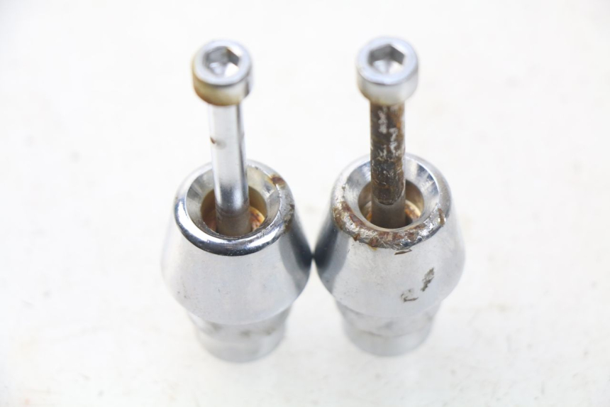 photo de EXTREMOS MANILLAR PEUGEOT KISBEE 4T 50 (2018 - 2022) - Zoom estado de uso