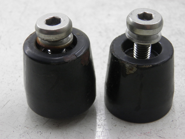 photo de EXTREMOS MANILLAR KYMCO AGILITY CITY 16P 125 (2015 - 2021) - Vista principal