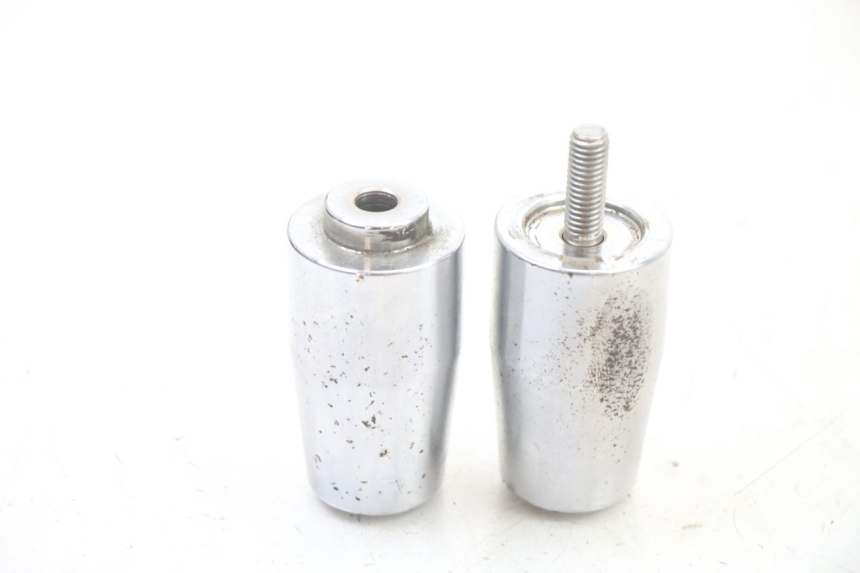 photo de EXTREMOS MANILLAR KYMCO GRAND DINK 125 (2008 - 2014) - Primer plano técnico