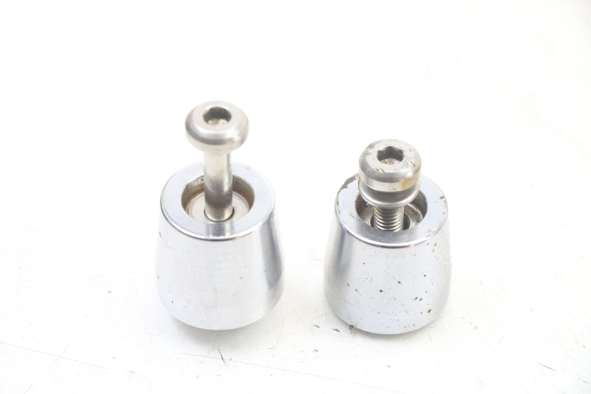 photo de EXTREMOS MANILLAR KYMCO XCITING 500 (2007 - 2010) - Detalle de la pieza