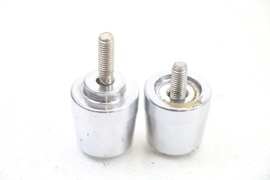 photo de EXTREMOS MANILLAR KYMCO XCITING 500 (2007 - 2010) - Primer plano técnico