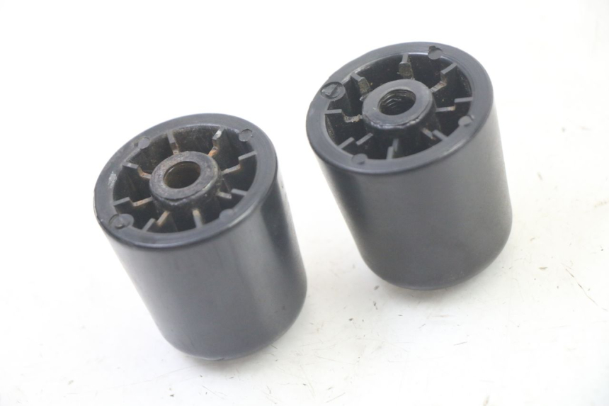 photo de PUNTA DE MANILLAR PIAGGIO MP3 500 (2011 - 2015) - Otra perspectiva