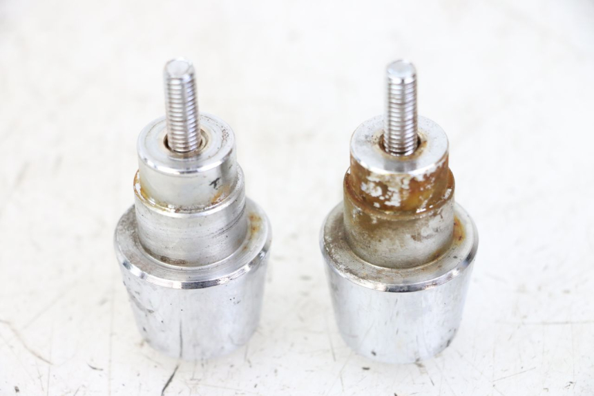 photo de EXTREMOS MANILLAR PEUGEOT SATELIS 125 (2013 - 2018) - Detalle de la pieza