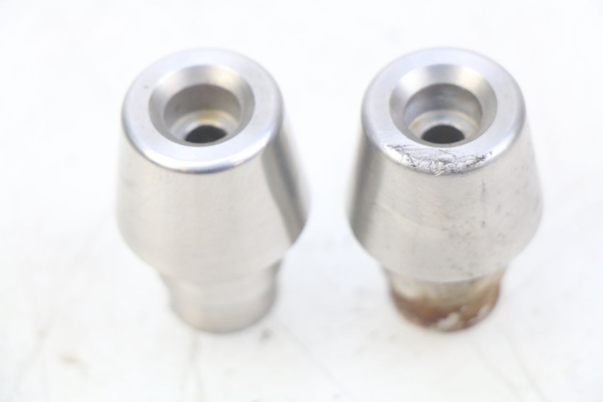 photo de PUNTA DE MANILLAR PEUGEOT SATELIS 125 (2010 - 2012) - Vista principal