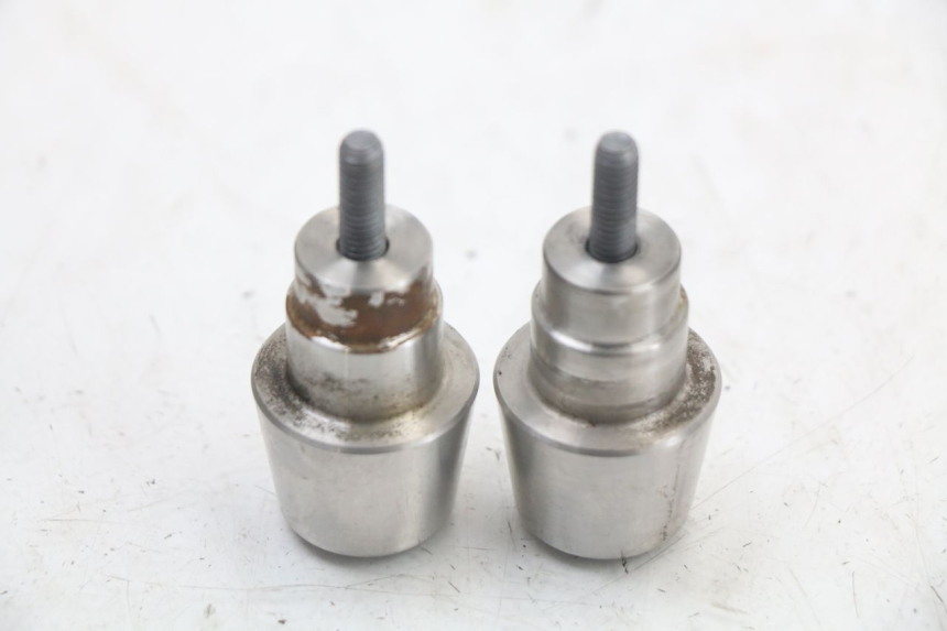 photo de PUNTA DE MANILLAR PEUGEOT SATELIS 125 (2010 - 2012) - Primer plano técnico