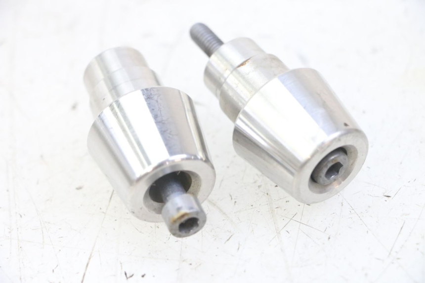 photo de EXTREMOS MANILLAR PEUGEOT SATELIS 125 (2013 - 2018) - Otra perspectiva