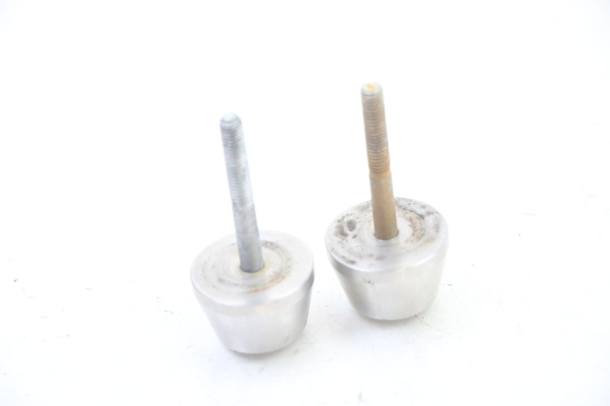 photo de EXTREMOS MANILLAR APRILIA SCARABEO GT TOURING 125 (1999 - 2005) - Primer plano técnico