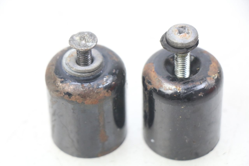 photo de PUNTA DE MANILLAR SUZUKI SIXTEEN 125 (2008 - 2010) - Vista principal