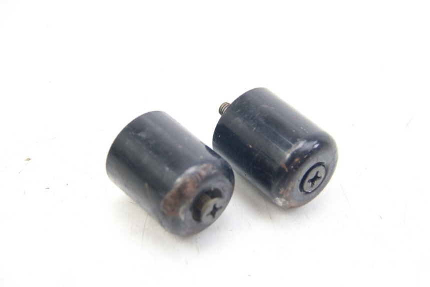 photo de PUNTA DE MANILLAR SUZUKI SIXTEEN 125 (2008 - 2010) - Vista principal