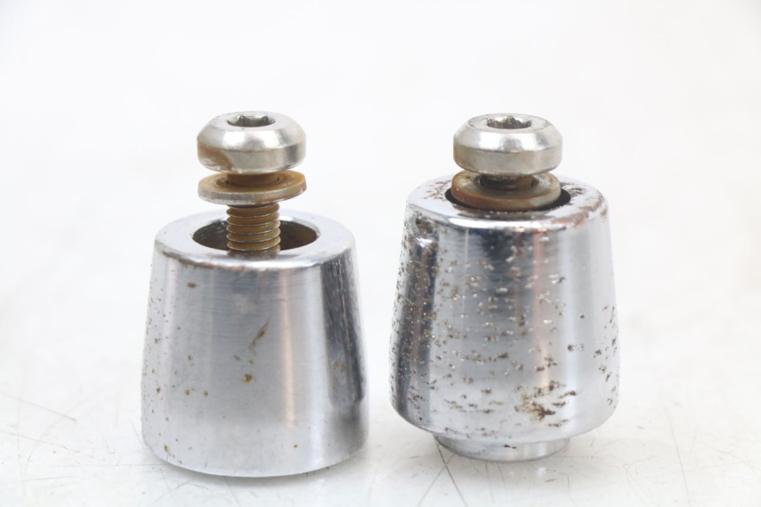 photo de EXTREMOS MANILLAR KYMCO SUPER 8 125 (2008 - 2015) - Primer plano técnico