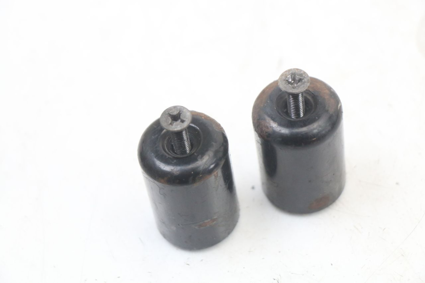 photo de PUNTA DE MANILLAR SUZUKI BURGMAN 125 (2007 - 2014) - Zoom estado de uso