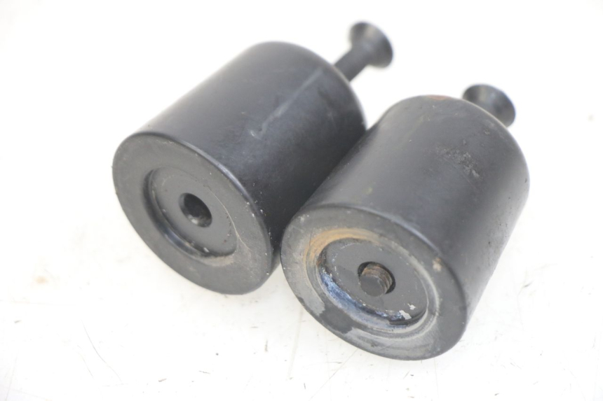 photo de PUNTA DE MANILLAR APRILIA SXR 50 (2021 - 2023) - Detalle de la pieza