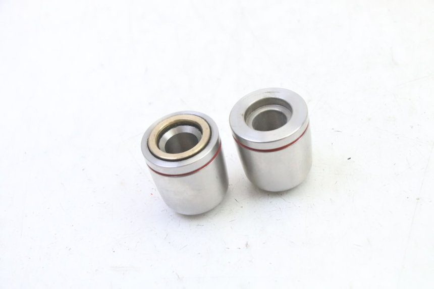 photo de EXTREMOS MANILLAR YAMAHA TDM ABS 900 (2002 - 2014) - Primer plano técnico