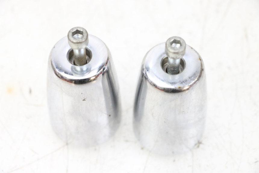 photo de PUNTA DE MANILLAR PIAGGIO VESPA GTS SUPER IE 125 (2009 - 2016) - Primer plano técnico