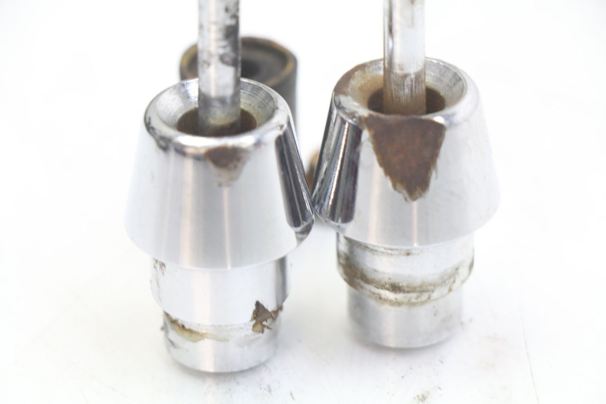 photo de EXTREMOS MANILLAR PEUGEOT VIVACITY 125 (2010 - 2017) - Primer plano técnico