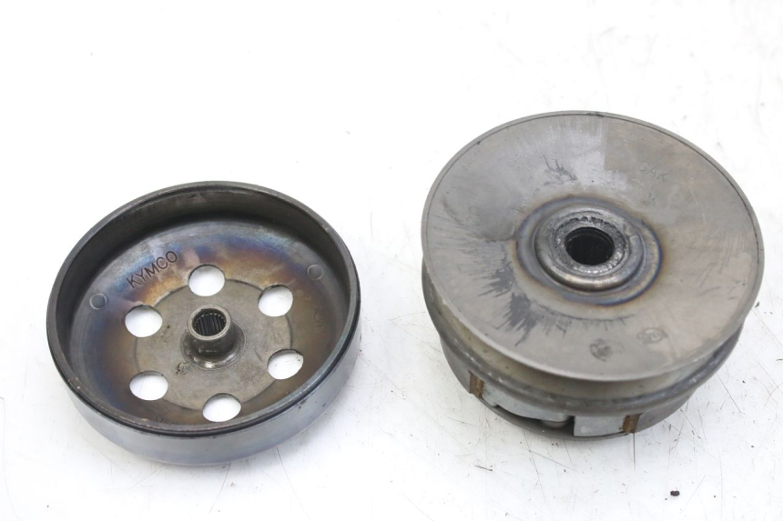 photo de EMBRAGUE KYMCO AGILITY 4T 50 (2005 - 2018) - Primer plano técnico