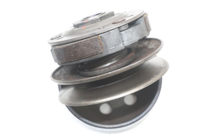 photo de EMBRAGUE KYMCO AGILITY 4T 50 (2005 - 2018) - Primer plano técnico