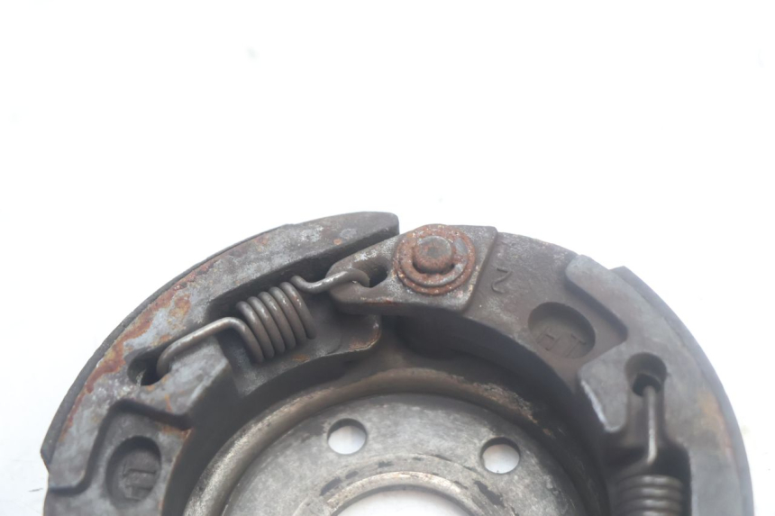 photo de EMBRAGUE KYMCO AGILITY 4T 50 (2005 - 2018) - Primer plano técnico