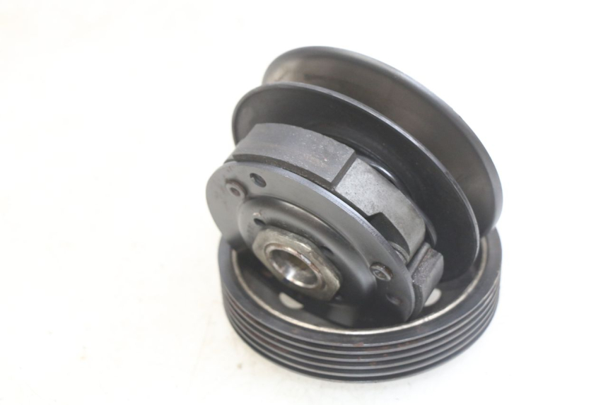 photo de EMBRAGUE KYMCO AGILITY NAKED RENOUVO 2T 50 (2011 - 2018) - Zoom estado de uso