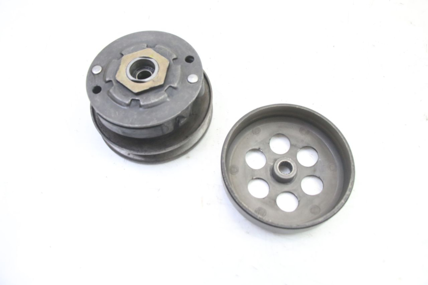 photo de EMBRAGUE MBK BOOSTER NEXT GENERATION 50 (1995 - 1998) - Primer plano técnico