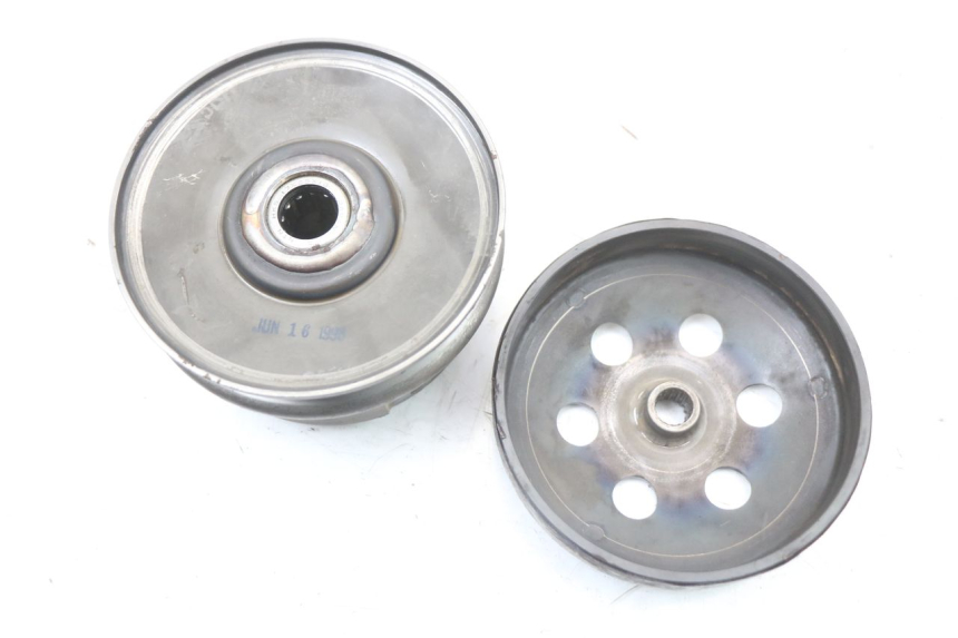 photo de EMBRAGUE MBK BOOSTER SPIRIT 50 (1999 - 2003) - Primer plano técnico