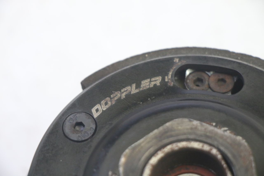 photo de EMBRAGUE MBK BOOSTER SPIRIT 50 (2004 - 2017) - Detalles de los puntos de fijación