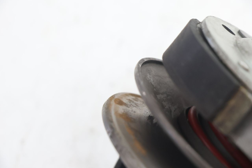 photo de EMBRAGUE MBK BOOSTER SPIRIT 50 (2004 - 2017) - Detalles de los puntos de fijación