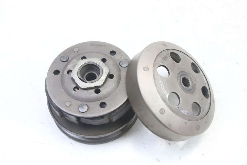 photo de EMBRAGUE MBK BOOSTER SPIRIT NAKED 50 (2004 - 2017) - Detalle de la pieza