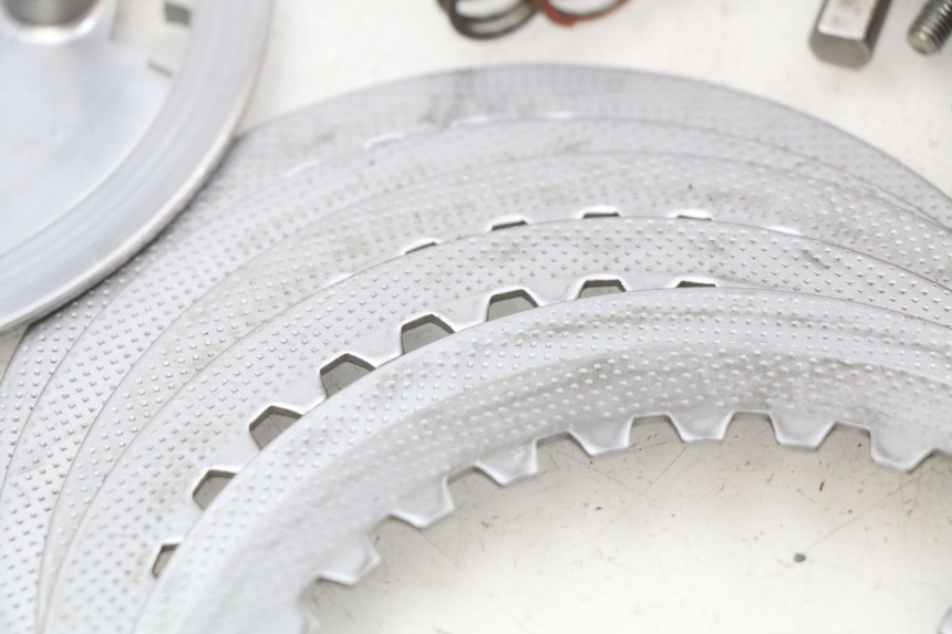 photo de EMBRAGUE ROYAL ENFIELD BULLET CLASSIC 500 (2017 - 2020) - Inspección visual detallada