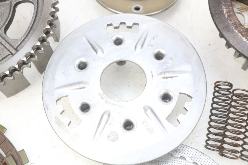 photo de EMBRAGUE ROYAL ENFIELD BULLET CLASSIC 500 (2017 - 2020) - Recambio usado revisado