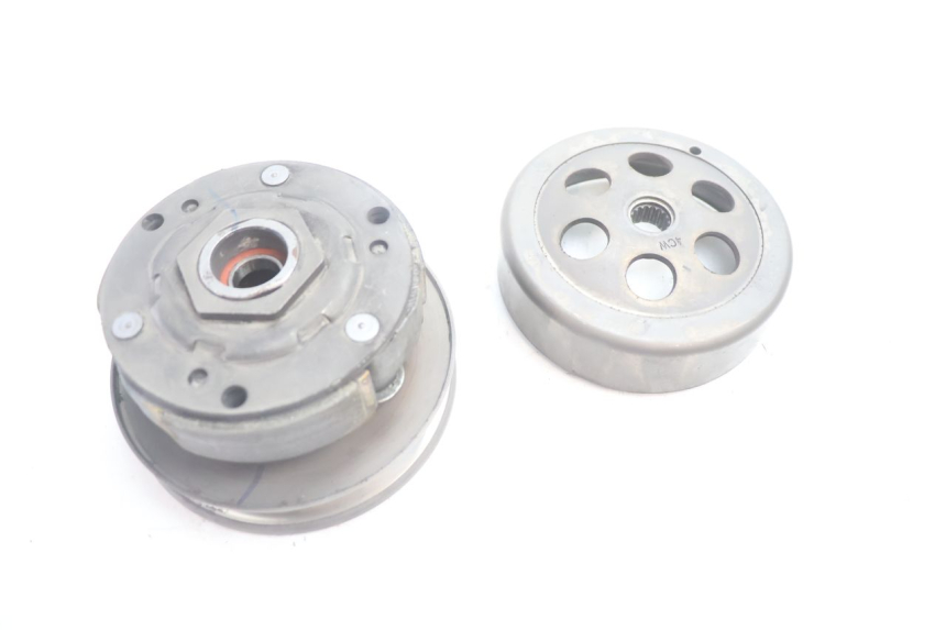 photo de EMBRAGUE YAMAHA BW'S BWS 125 (2010 - 2013) - Primer plano técnico