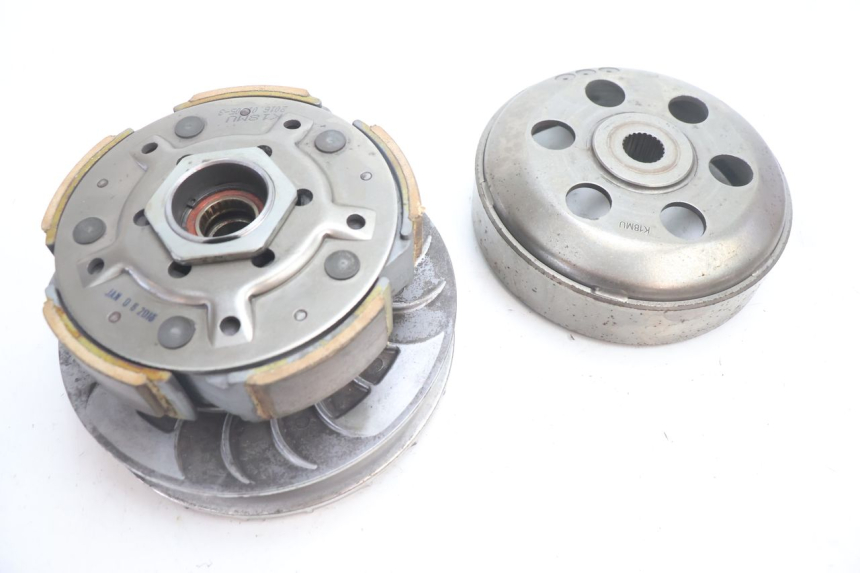 photo de EMBRAGUE BMW C SPORT 650 (2015 - 2021) - Primer plano técnico