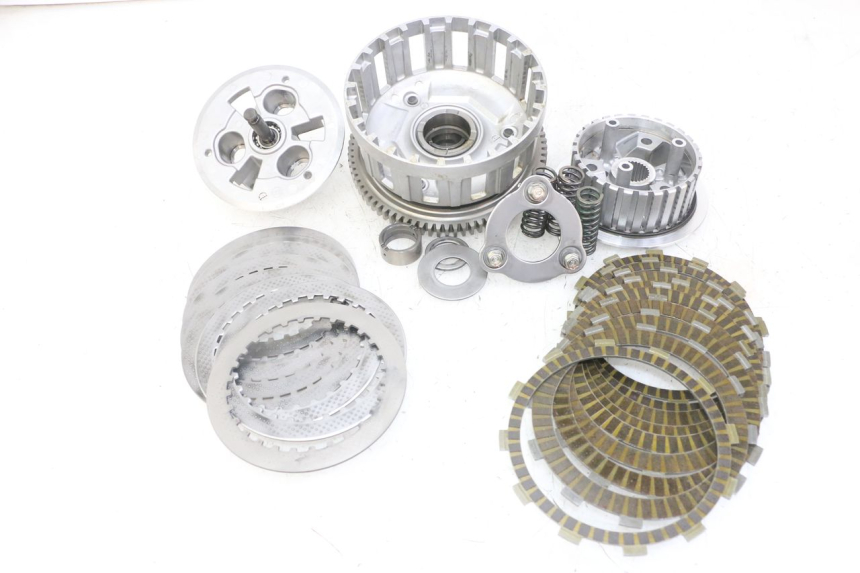 photo de EMBRAGUE HONDA CB R 1000 (2018 - 2023) - Vista principal