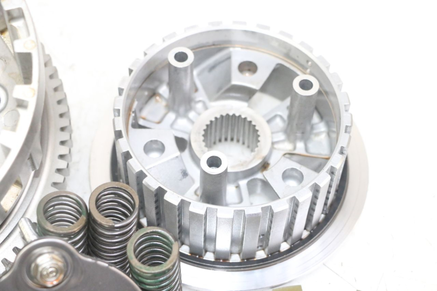 photo de EMBRAGUE HONDA CB R 1000 (2018 - 2023) - Otra perspectiva