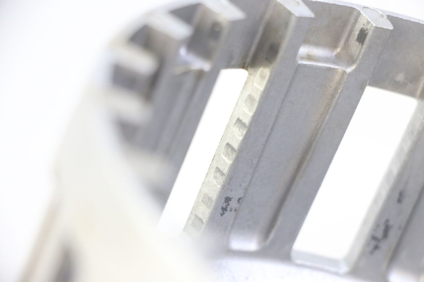 photo de EMBRAGUE HONDA CB R 1000 (2018 - 2023) - Estado de la superficie y material