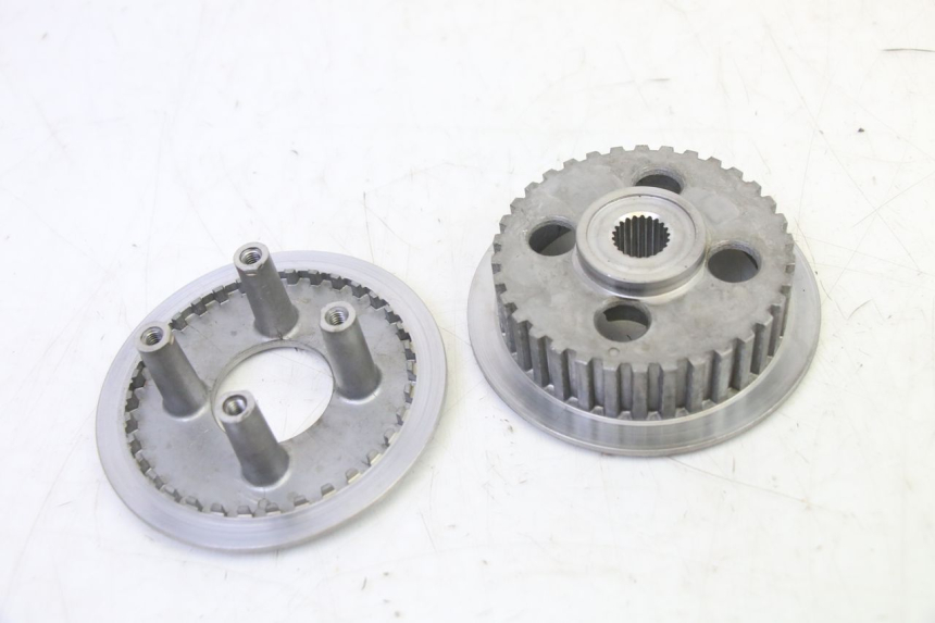 photo de EMBRAGUE HONDA CBF 125 (2009 - 2015) - Estado de la superficie y material