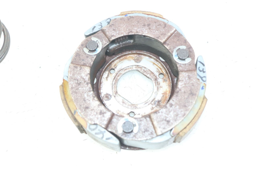 photo de EMBRAGUE SUZUKI CP 80 (1985 - 1996) - Primer plano técnico
