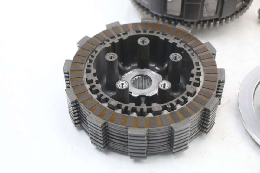 photo de EMBRAGUE HONDA CRF R 250 (2020 - 2021) - Estado de la superficie y material