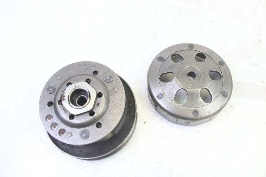 photo de EMBRAGUE SYM CROX 4T 50 (2016 - 2023) - Otra perspectiva