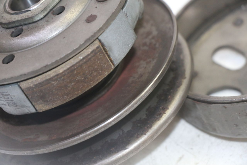 photo de EMBRAGUE SYM CROX 4T 50 (2016 - 2023) - Detalles de los puntos de fijación