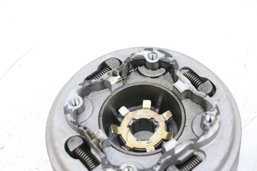 photo de EMBRAGUE CCR DIRT BIKE 125 - Primer plano técnico