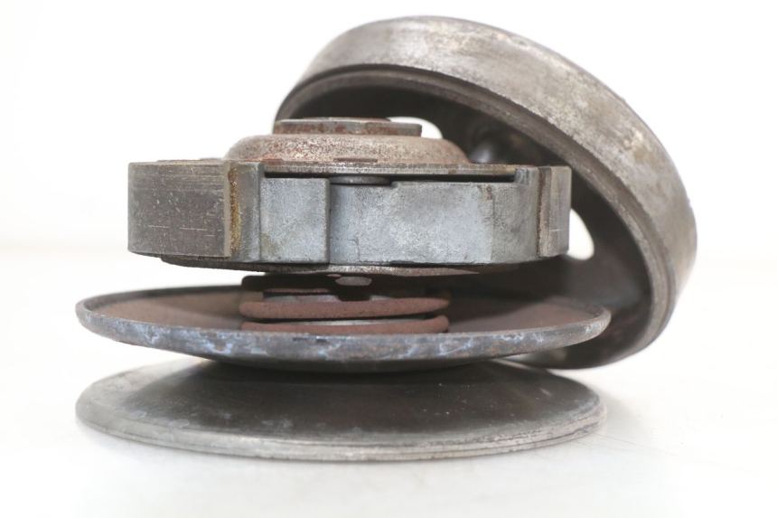 photo de EMBRAGUE LONGJIA EASY MAX 125 (2020 - 2024) - Primer plano técnico