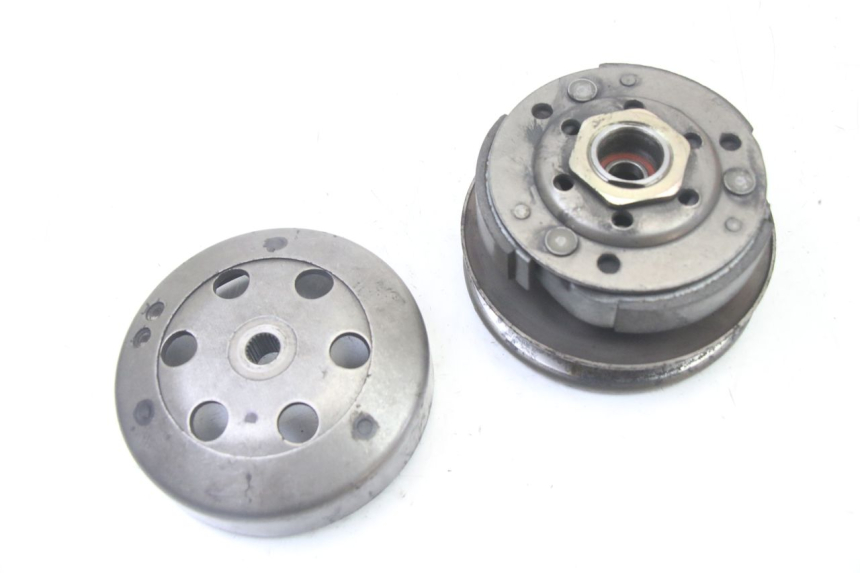 photo de EMBRAGUE PEUGEOT ELYSTAR 50 (2002 - 2014) - Detalles de los puntos de fijación