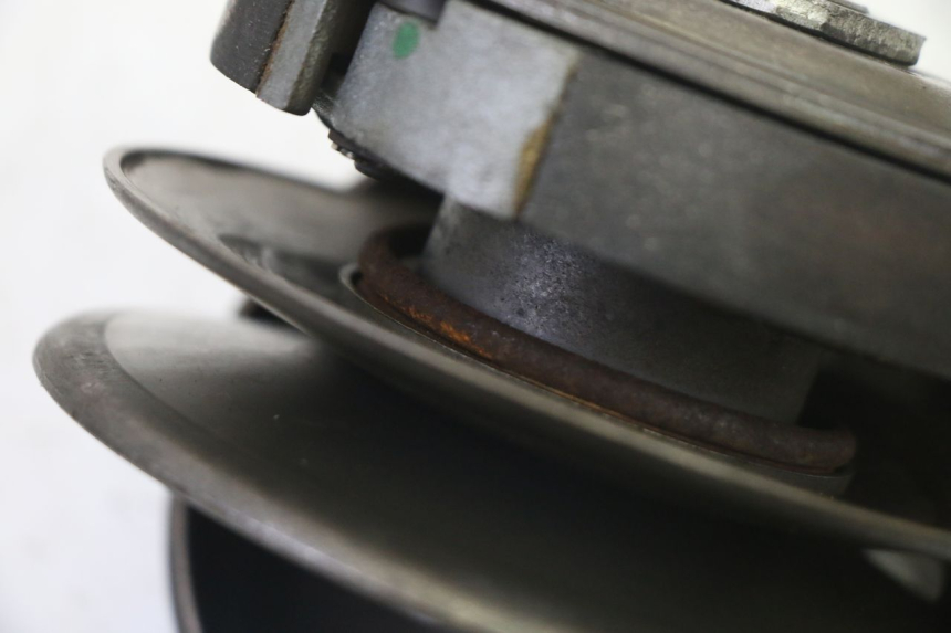 photo de EMBRAGUE PEUGEOT ELYSTAR 50 (2002 - 2014) - Primer plano técnico