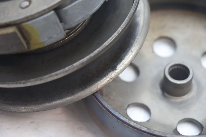 photo de EMBRAGUE JM MOTORS EVOLIS 4T 50 (2018 - 2022) - Zoom estado de uso