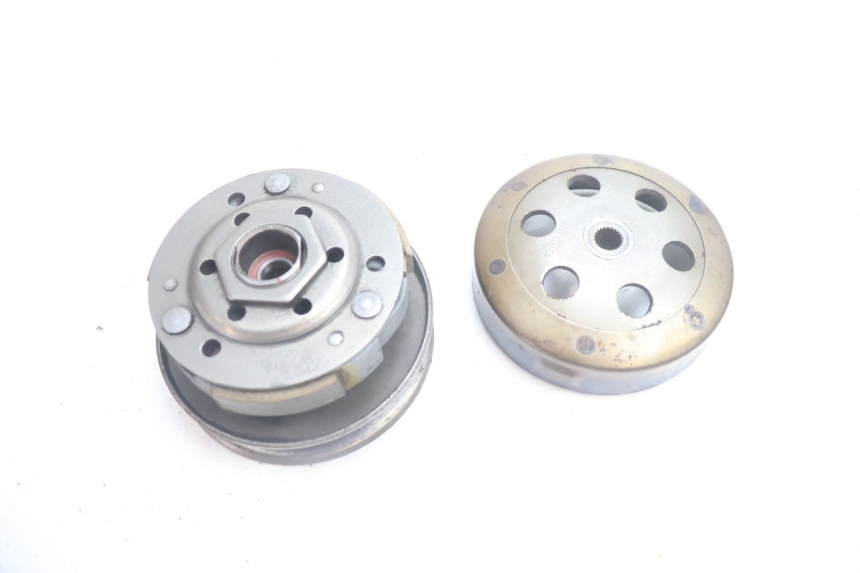 photo de EMBRAGUE JM MOTORS EVOLIS 4T 50 (2018 - 2022) - Estado de la superficie y material