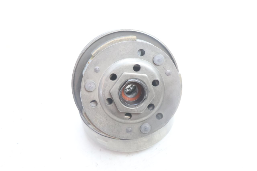 photo de EMBRAGUE JM MOTORS EVOLIS 4T 50 (2018 - 2022) - Primer plano técnico